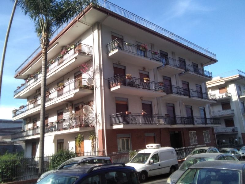 Acireale - V.le Principe...